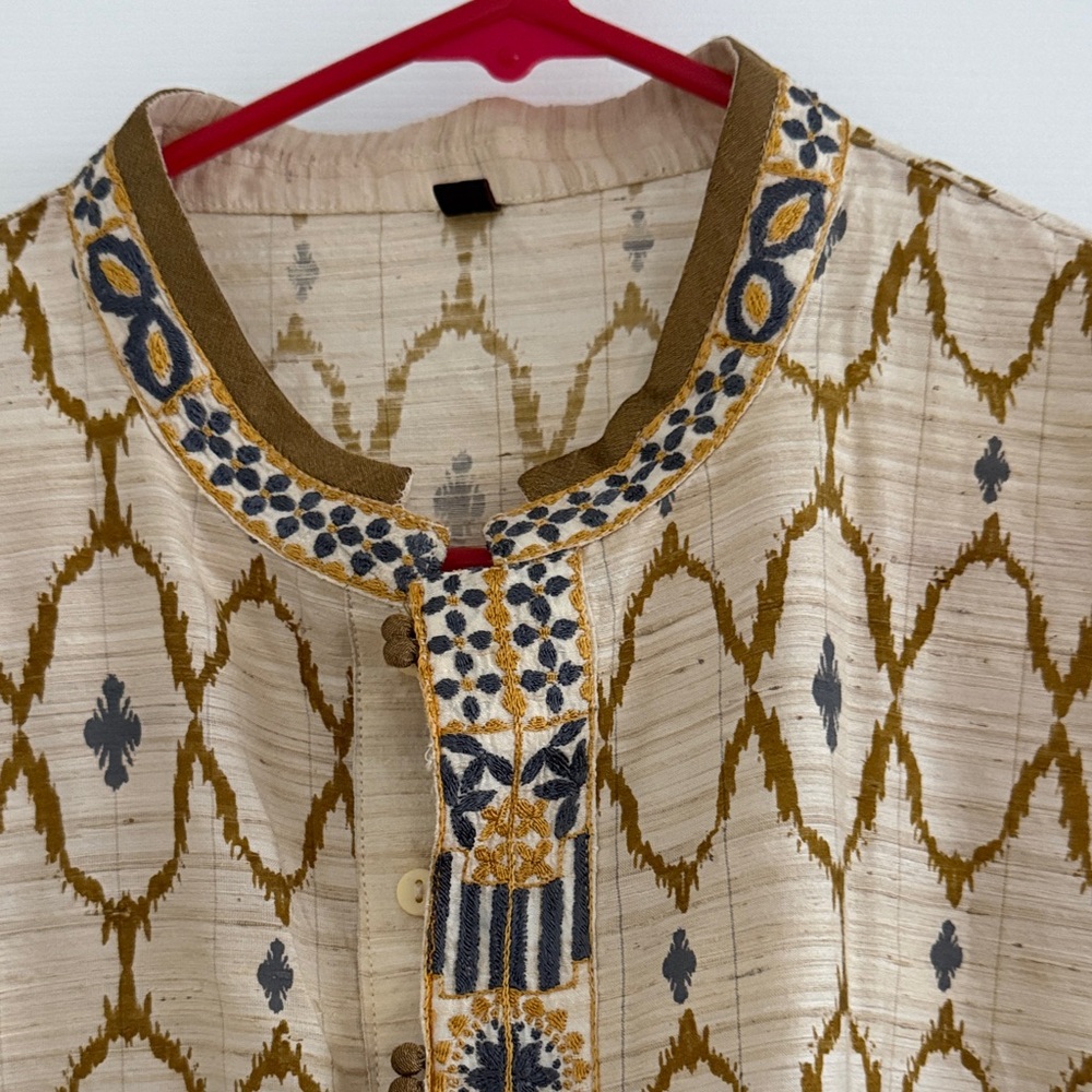 Men's Beige and Gold Patterned Shirt